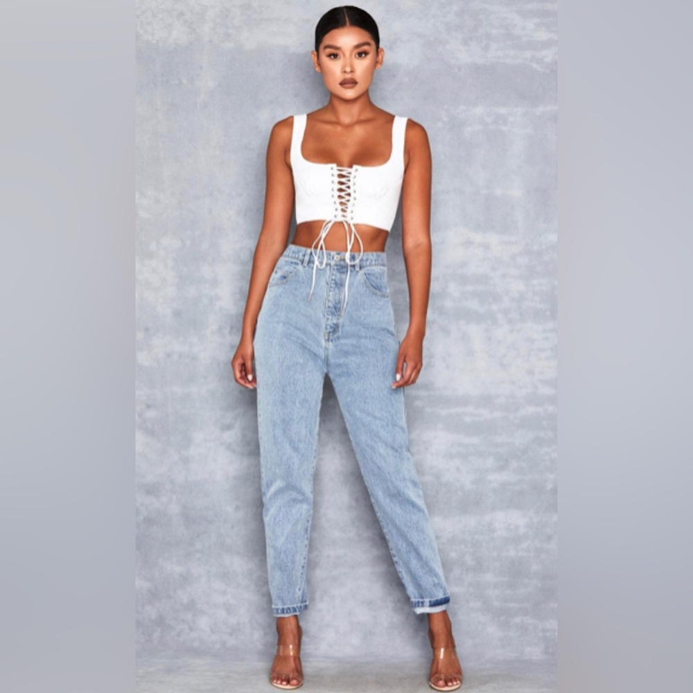 Mistress rocks white perception jeans